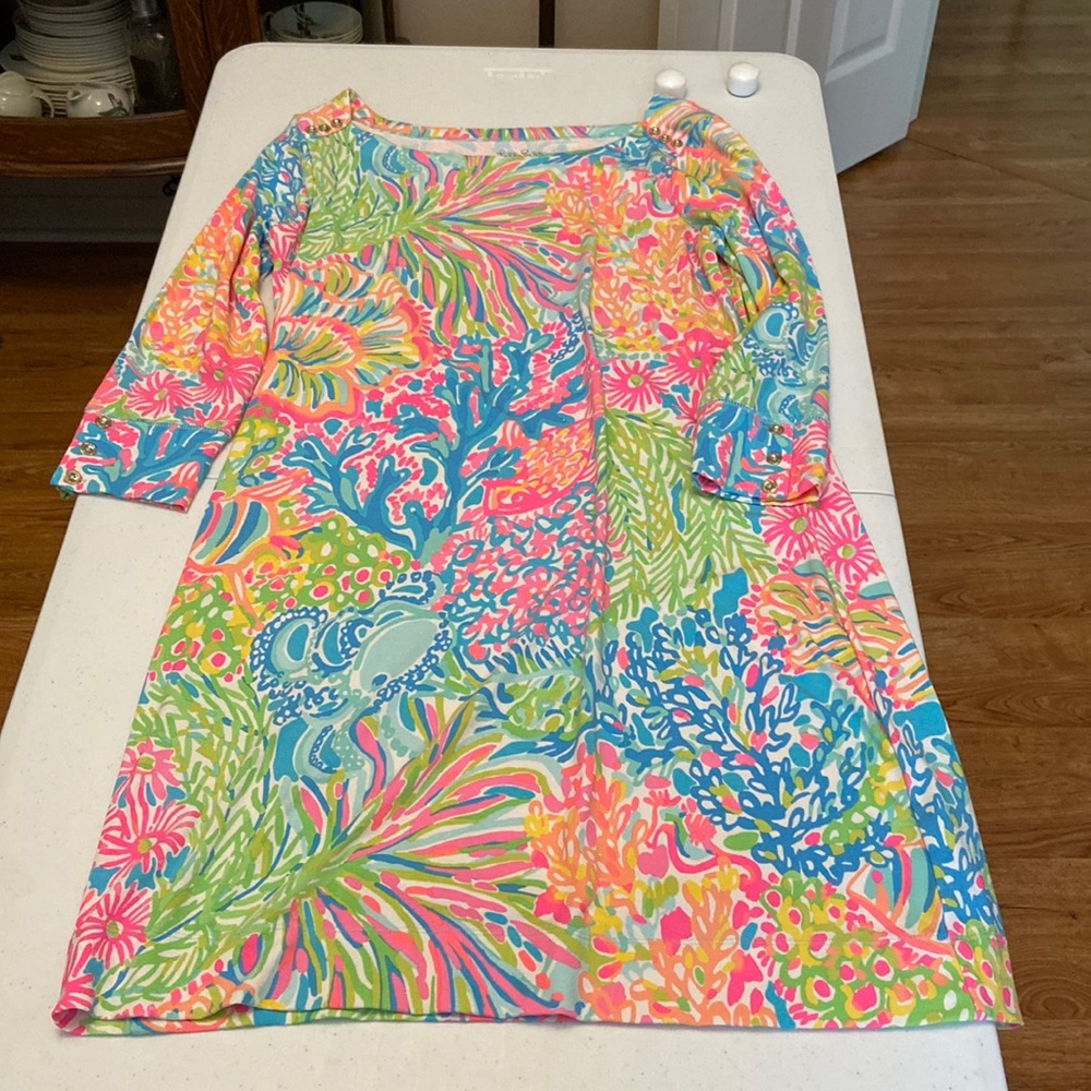 Lilly Pulitzer SPF 50 size Large